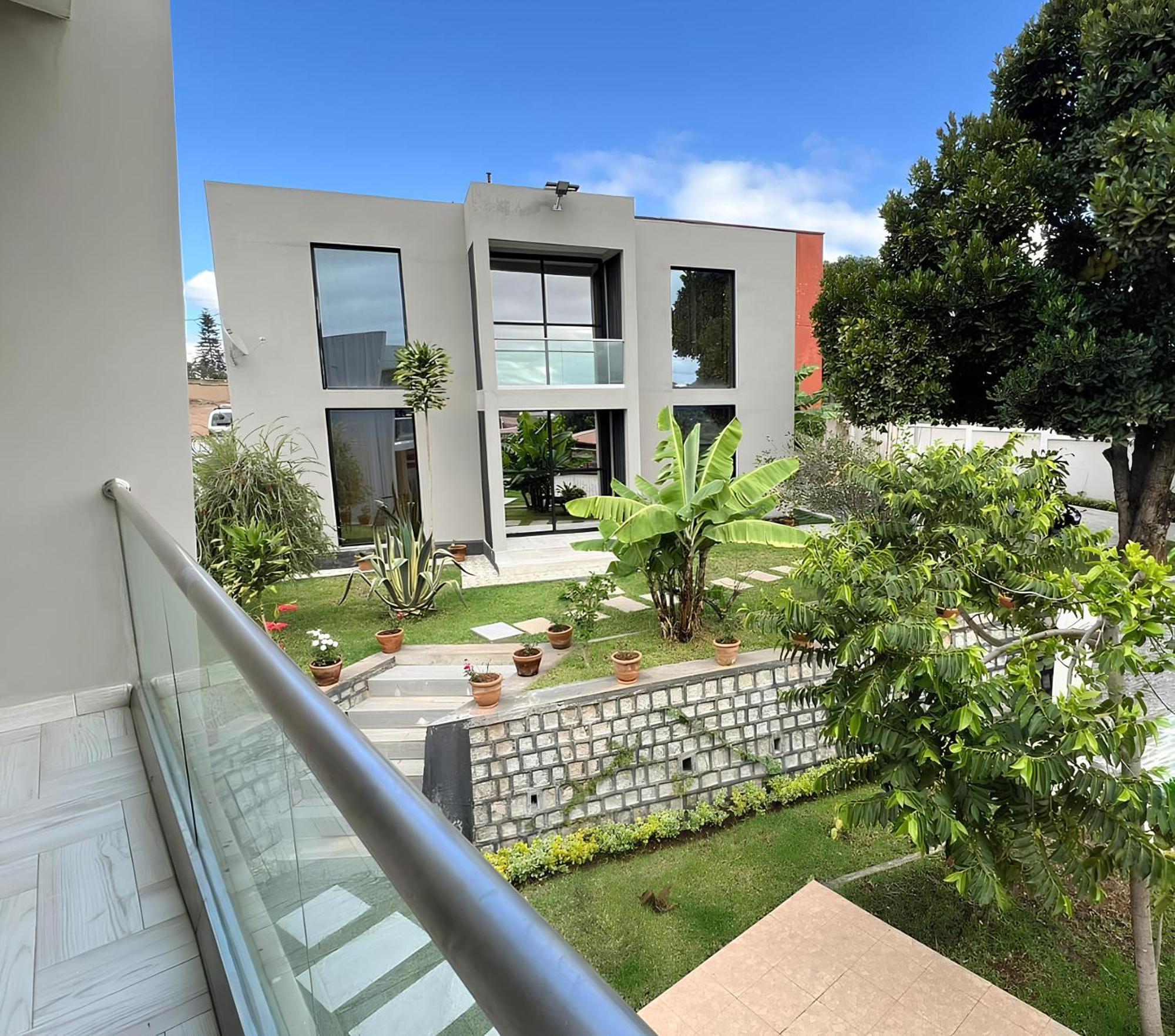 Guest House Nohfy Antananarivo Dış mekan fotoğraf
